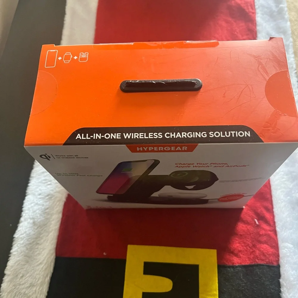 Black 3-in-1 Wireless Charging Dock